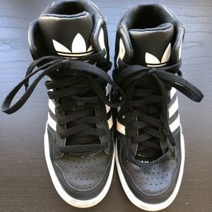 Adidas Sneaker